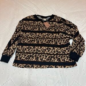 Grace and Emma Animal Print Women's Blouse NWT size M